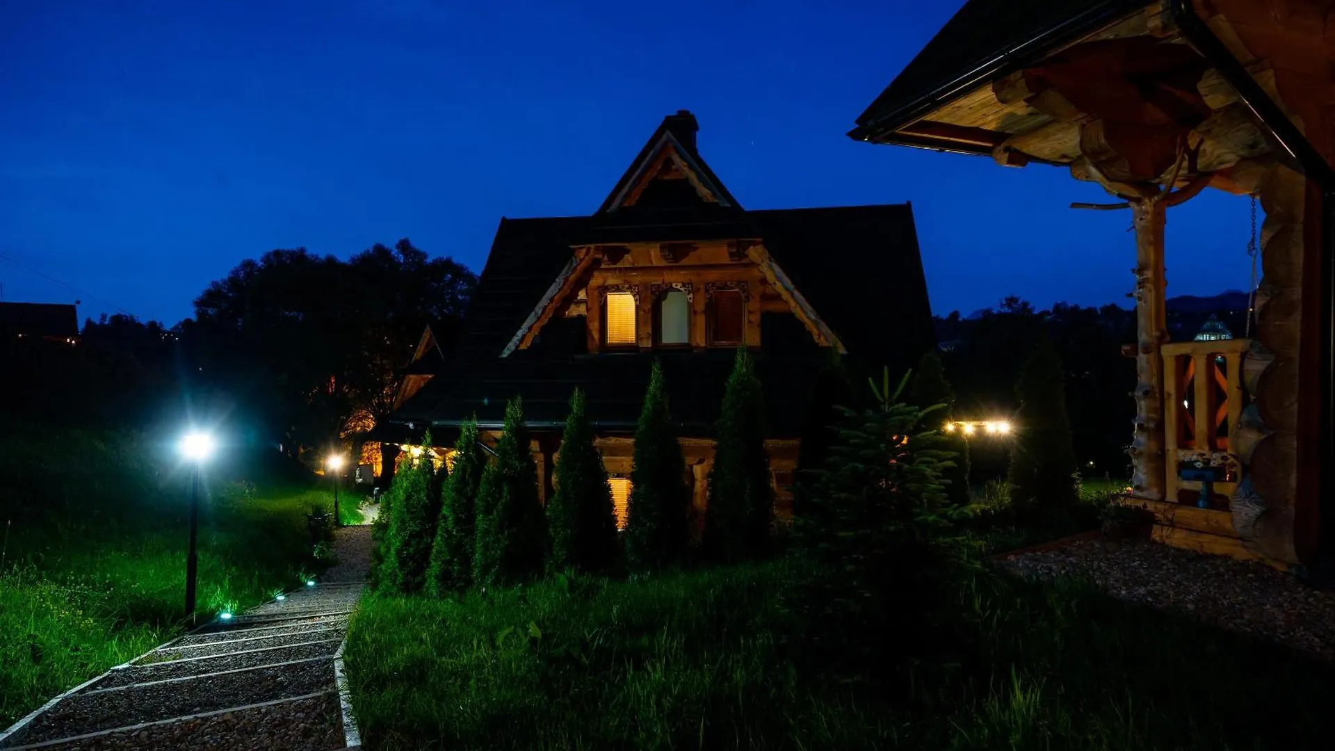 Goralska Chatka 2 Highland Cottage - Split Ac, Jacuzzi, Sauna, Private Parking, Mountains View, Garden, Zakopane 0*,  Polen